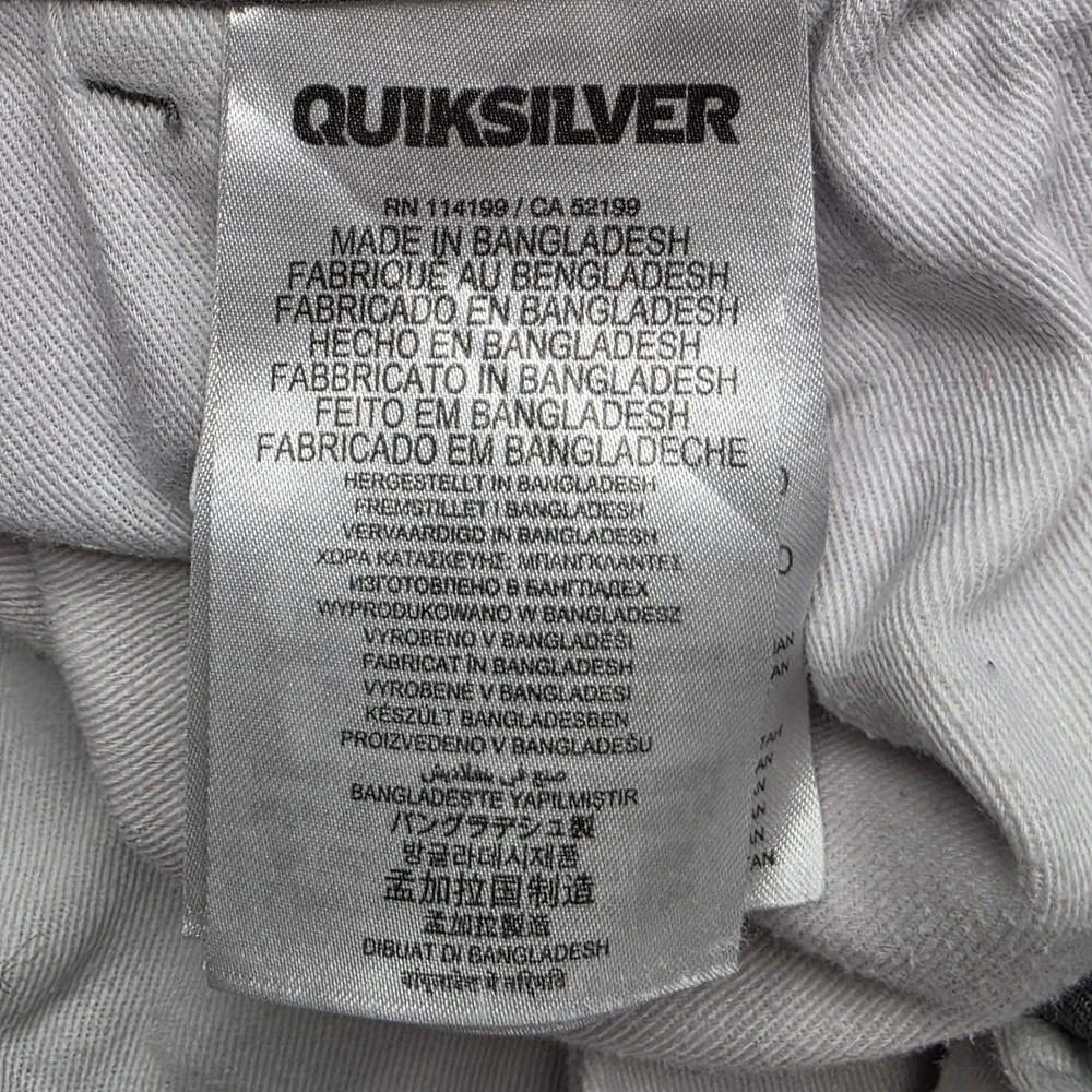 Quiksilver Mens Chino Shorts‎ Sz 34 Regular Gray Casual Flat Front Twill Stretch
